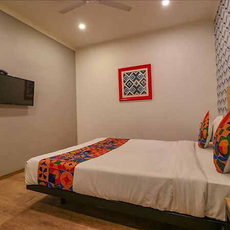 Fabhotel Chattarpur Enclave New Delhi Exterior photo