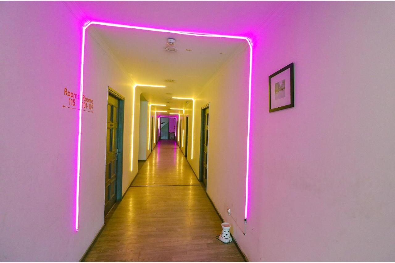 Fabhotel Chattarpur Enclave New Delhi Exterior photo